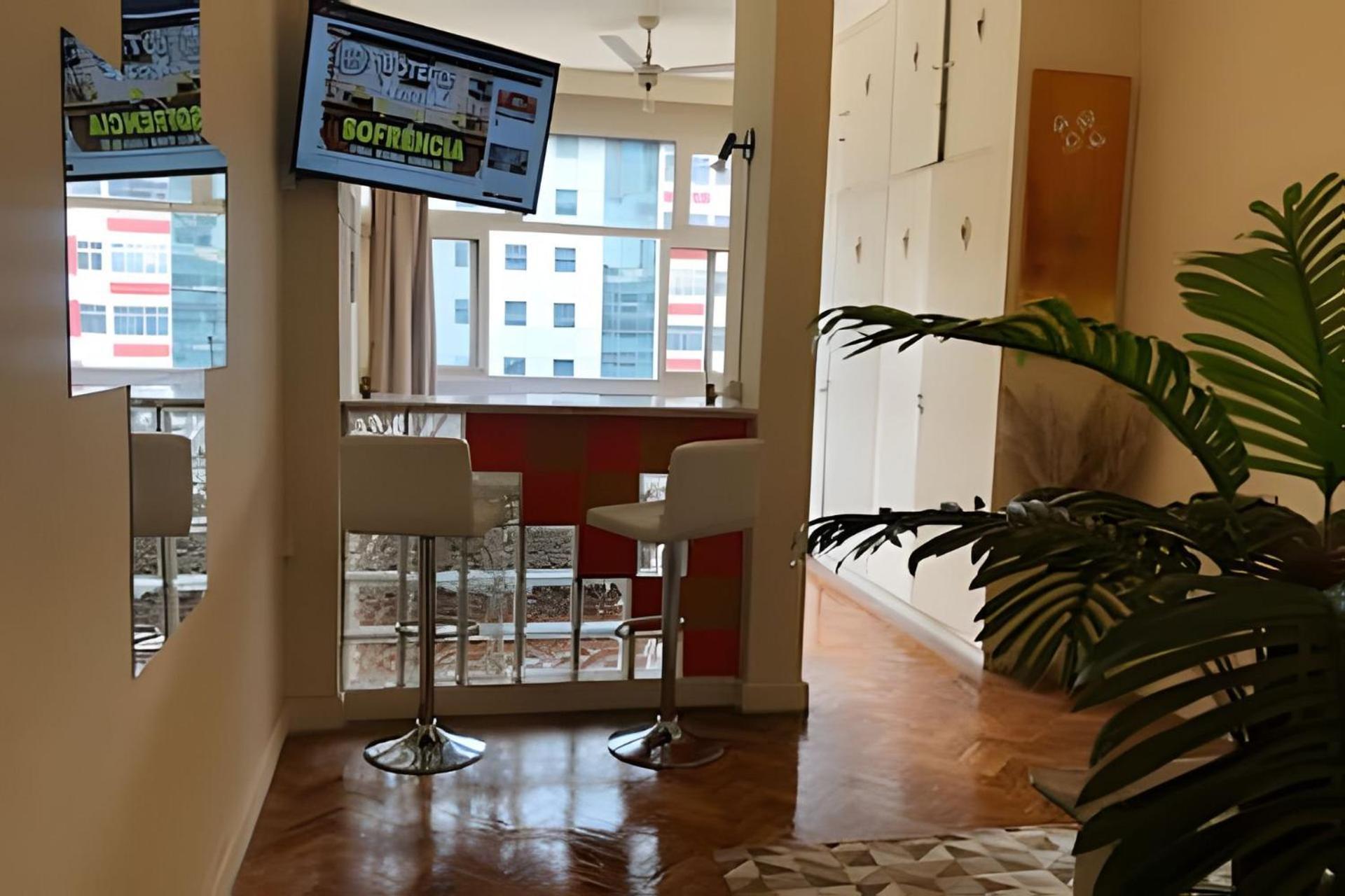 Apartamento Em Copacabana Com Vista Lateral Do Mar Rio de Janeiro Buitenkant foto